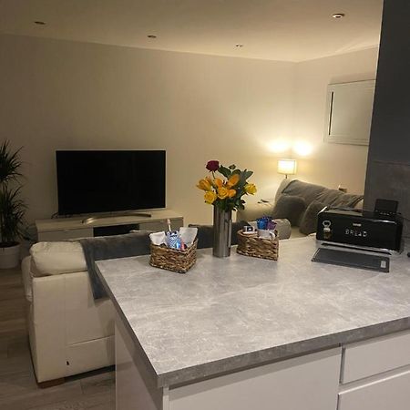 Spacious One Bedroom Ground Floor Apartment هاروغايت المظهر الخارجي الصورة