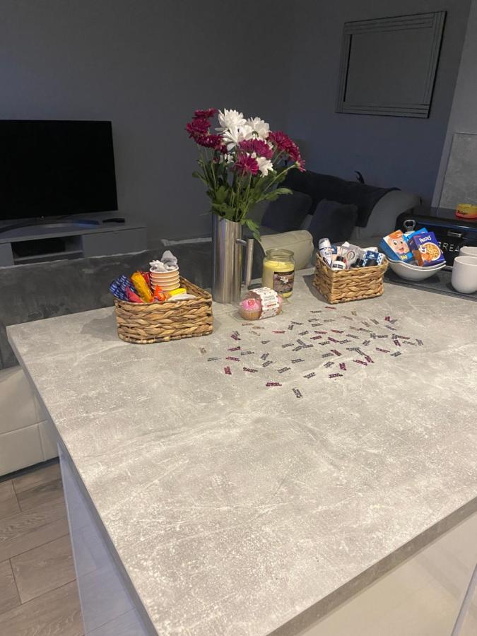 Spacious One Bedroom Ground Floor Apartment هاروغايت المظهر الخارجي الصورة