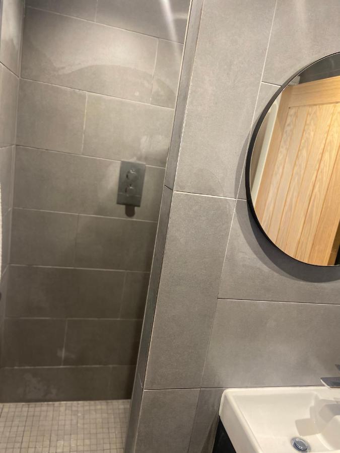 Spacious One Bedroom Ground Floor Apartment هاروغايت المظهر الخارجي الصورة